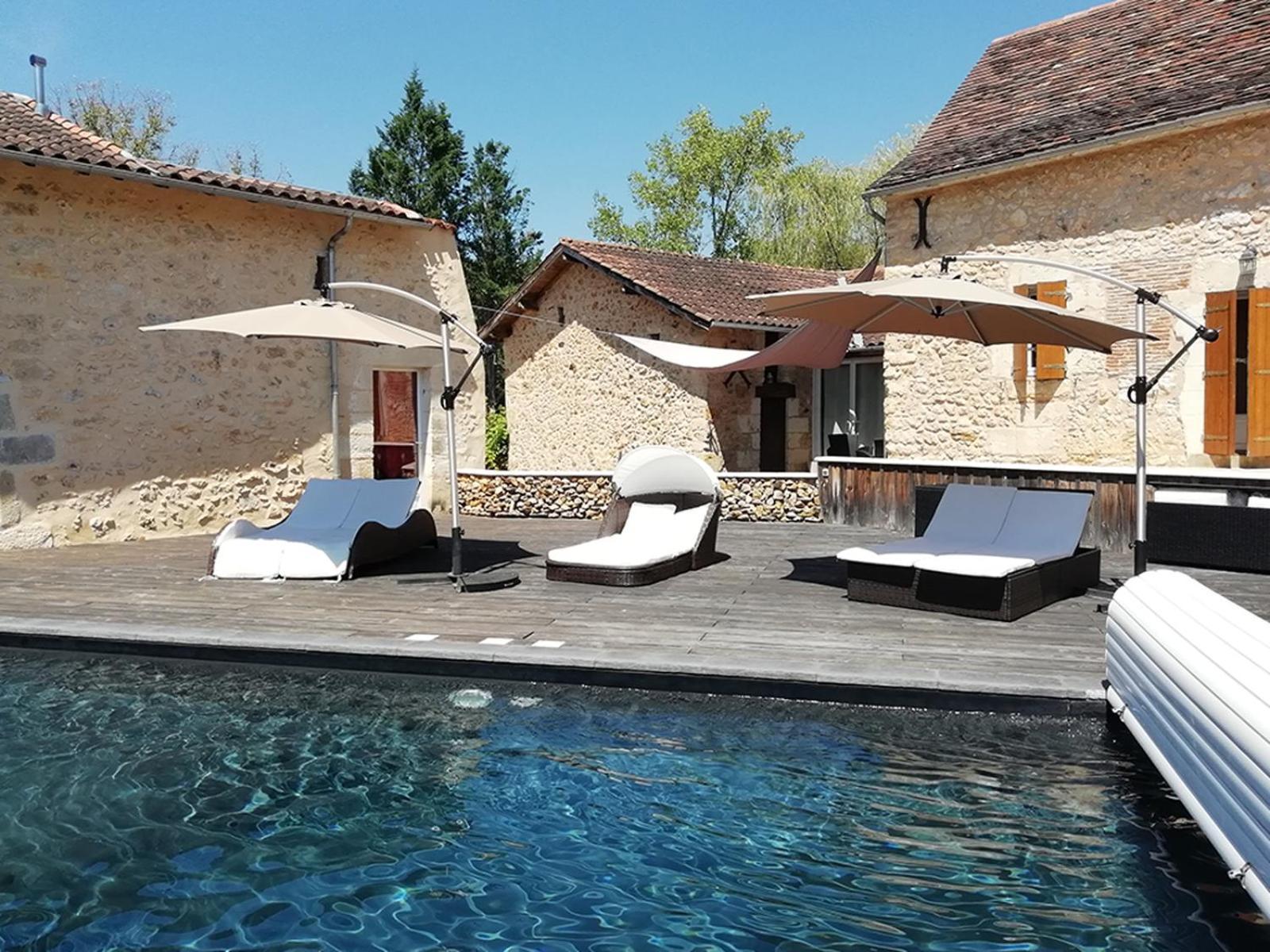 O Delices De La Monnerie Hotell Bourgnac Exteriör bild